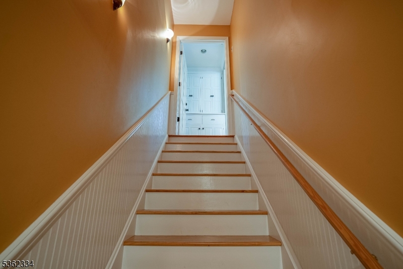 22 Hilltop Cir