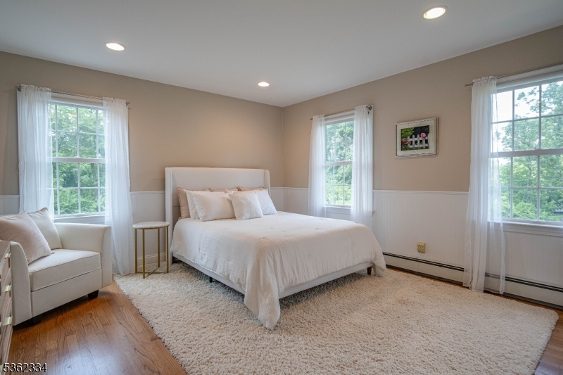 22 Hilltop Cir