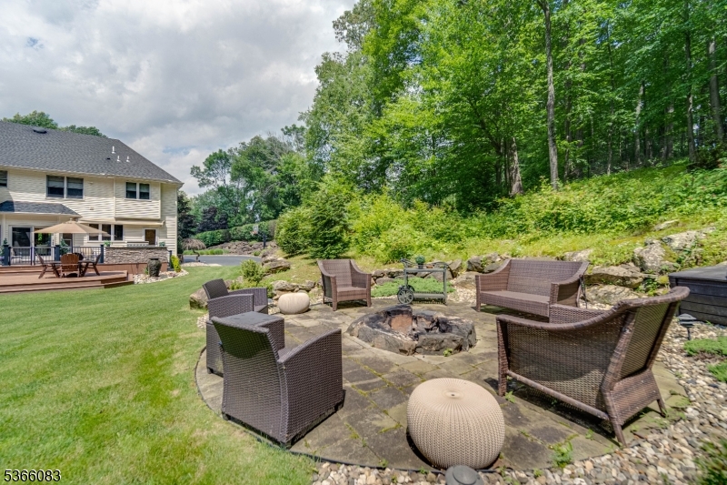 53 Barbara Dr