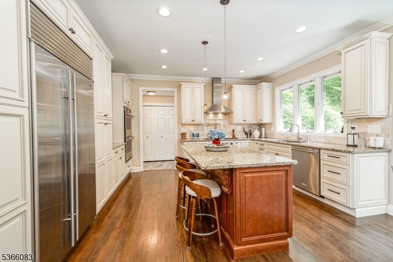 53 Barbara Dr