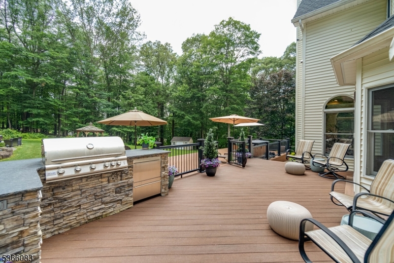 53 Barbara Dr