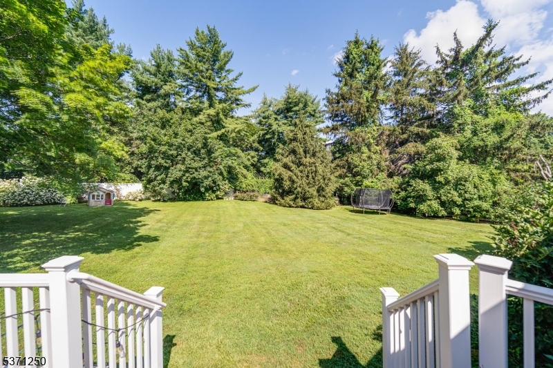 13 Cherry Ln
