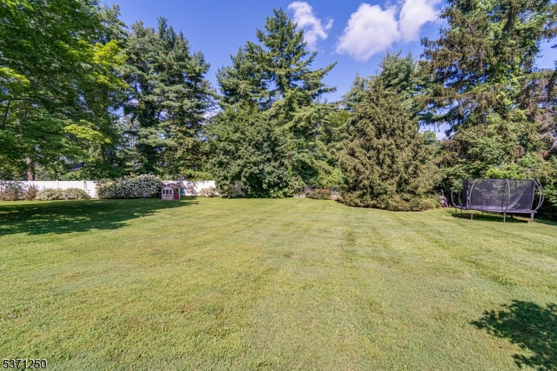 13 Cherry Ln