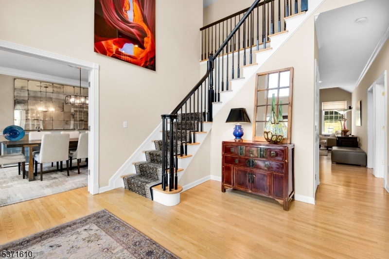 1 Applewood Ln