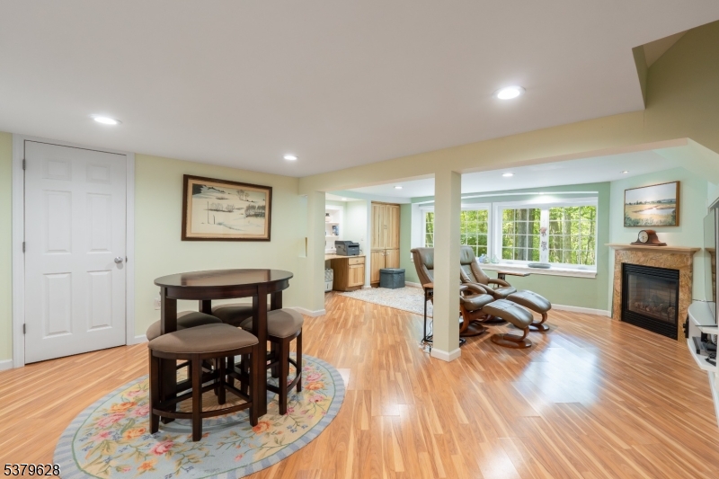 23 Dogwood Trl