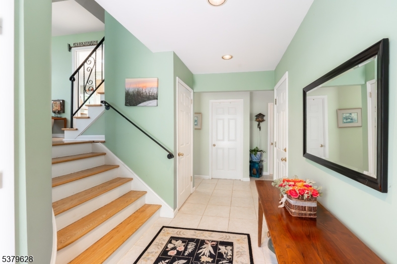 23 Dogwood Trl