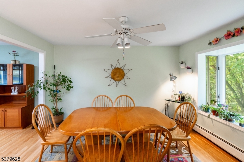 23 Dogwood Trl