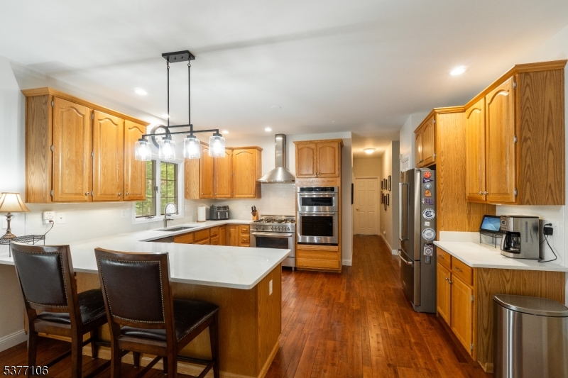 34 Wilkeshire Blvd