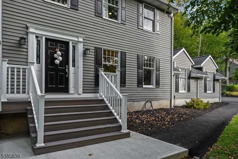 1 Brentwood Ct