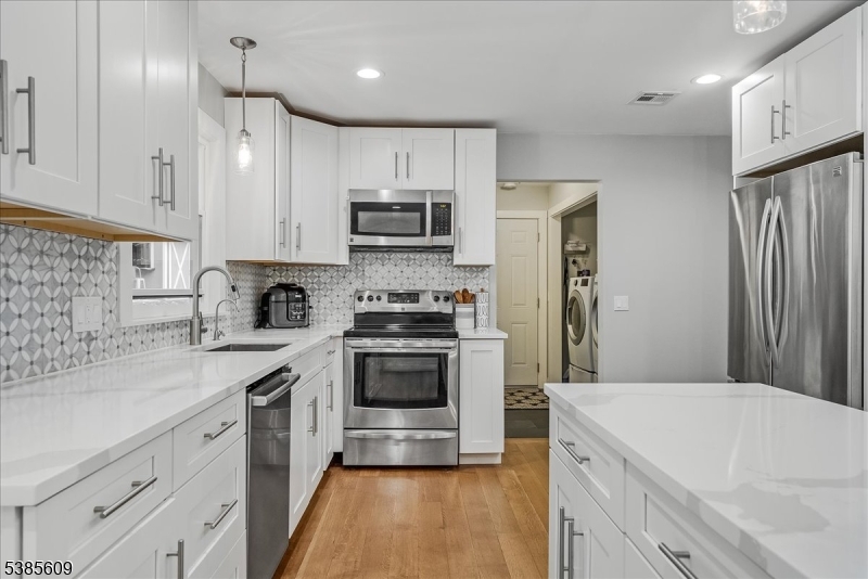 1 Brentwood Ct