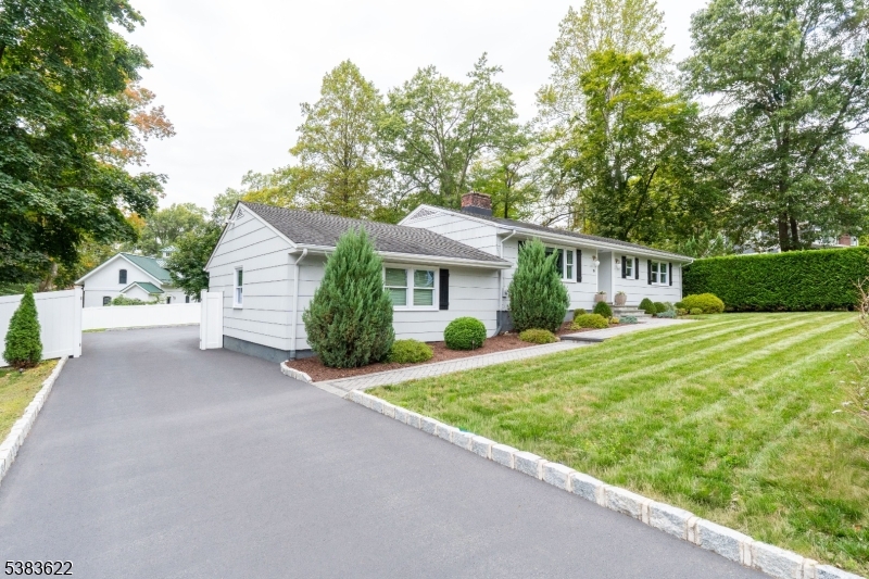 15 Woodland Ave