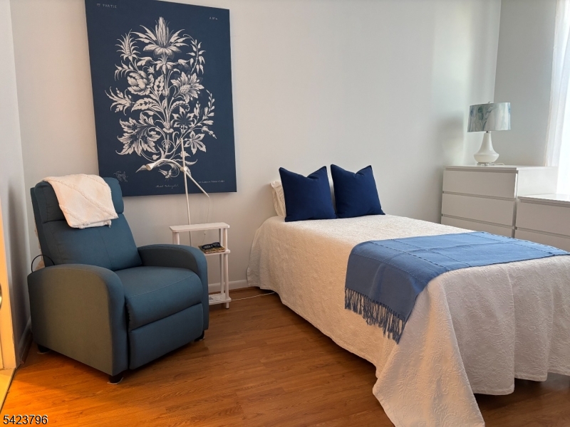 6-16 E Blackwell St Apt 2D 2D