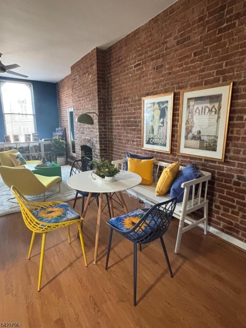 6-16 E Blackwell St Apt 2D 2D