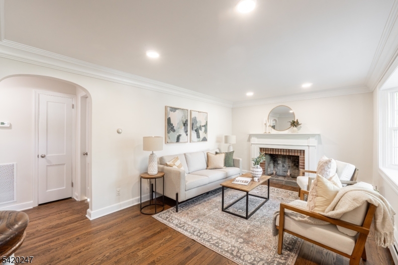 22 Harriet Dr