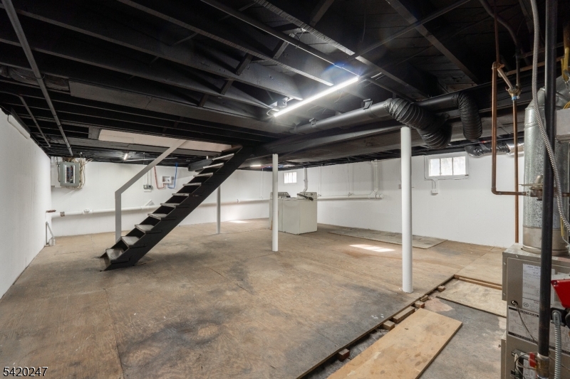 22 Harriet Dr