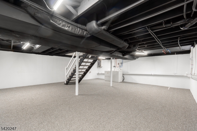 22 Harriet Dr