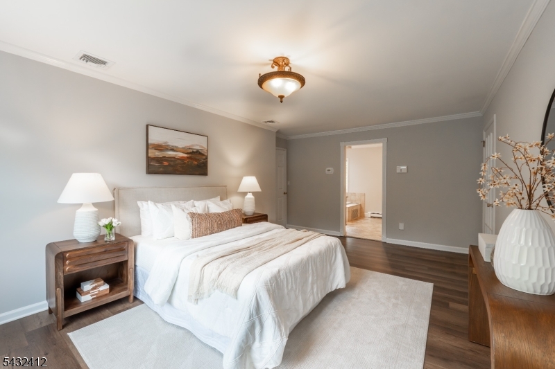10 Golden Corner Way