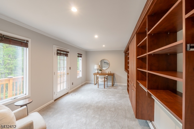 10 Golden Corner Way
