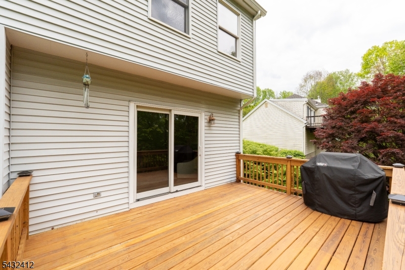 10 Golden Corner Way