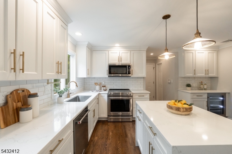 10 Golden Corner Way