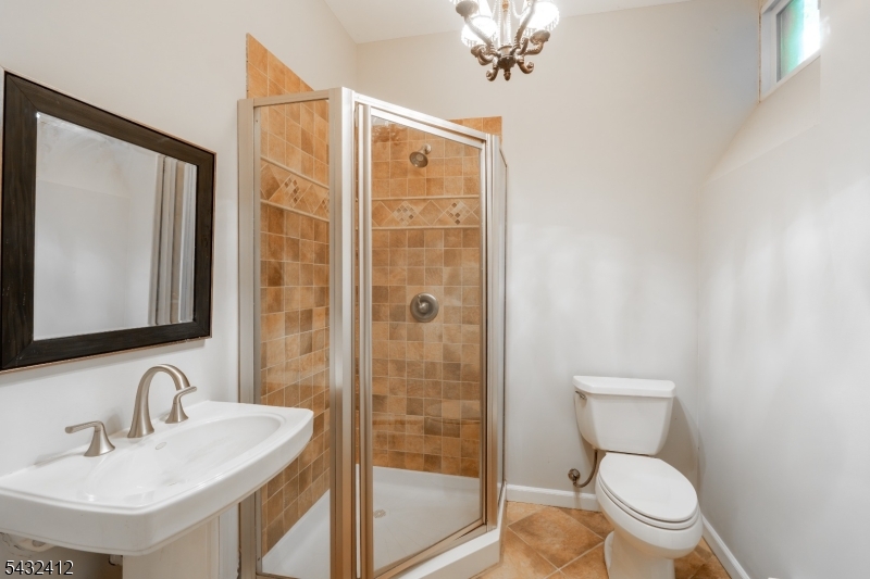 10 Golden Corner Way