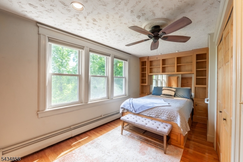 137 Reservoir Ave