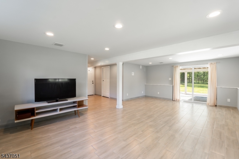 56 Pequannock Ave