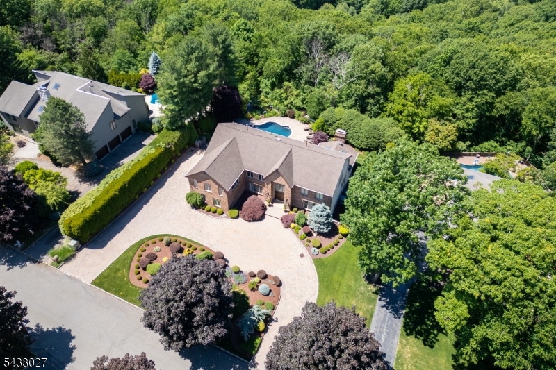 10 Pinnacle Pt