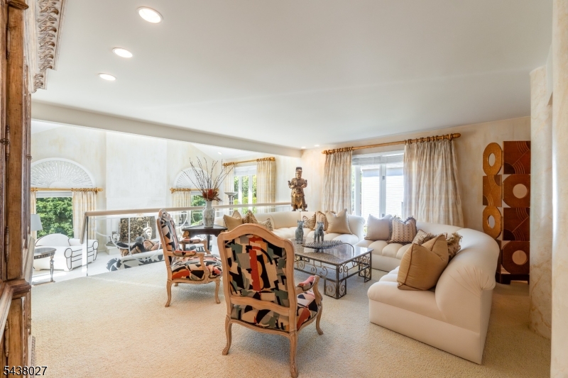 10 Pinnacle Pt