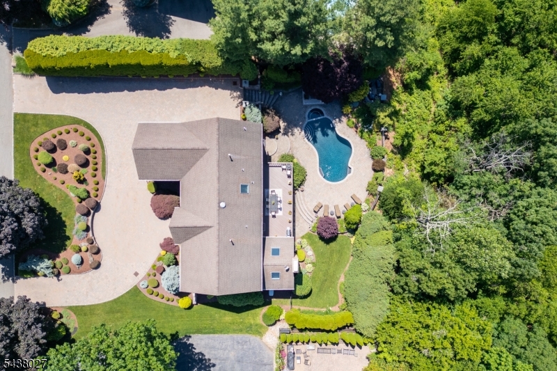 10 Pinnacle Pt