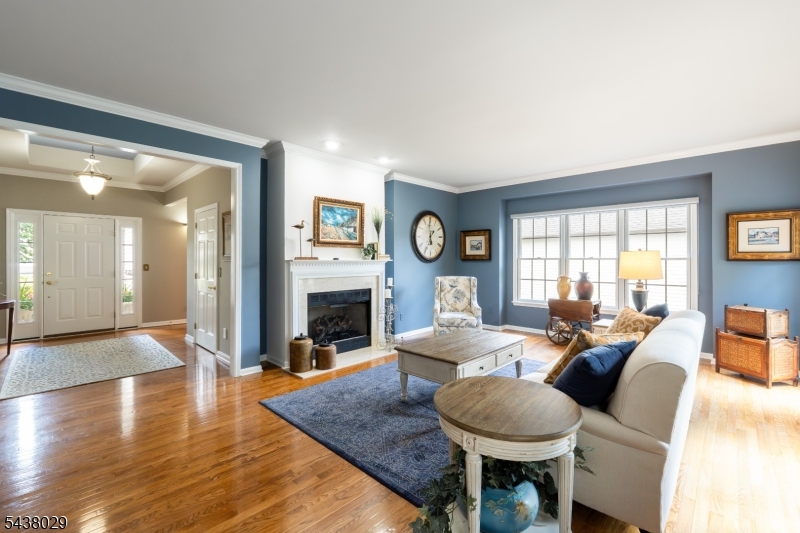 3 Troon Dr