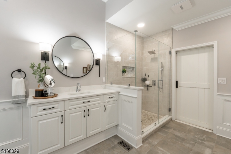 3 Troon Dr