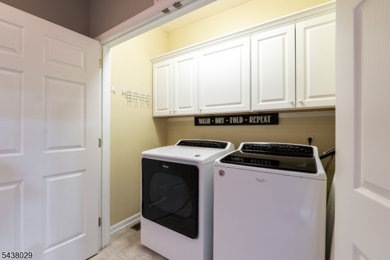 3 Troon Dr