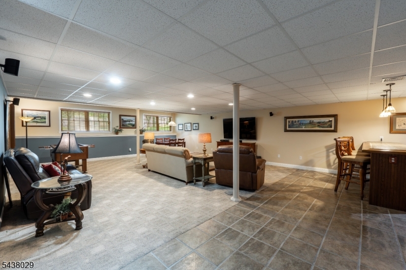 3 Troon Dr