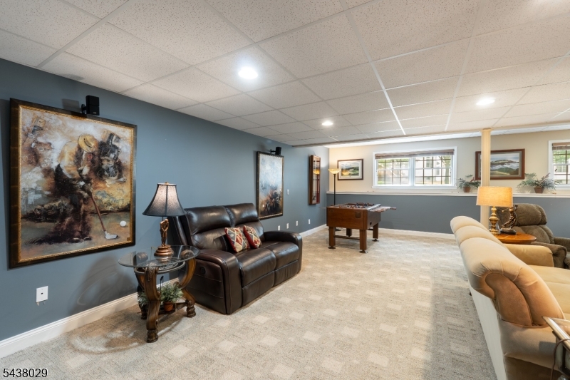 3 Troon Dr