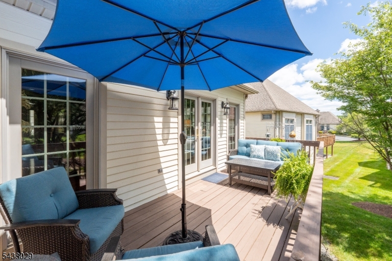 3 Troon Dr
