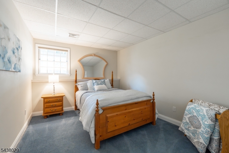 3 Troon Dr