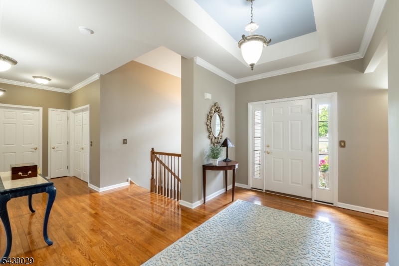 3 Troon Dr