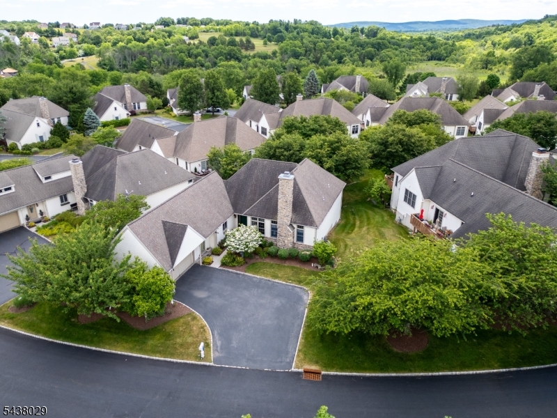 3 Troon Dr