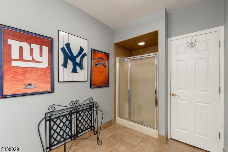 3 Troon Dr