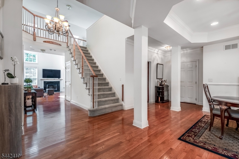 92 Mackenzie Ln