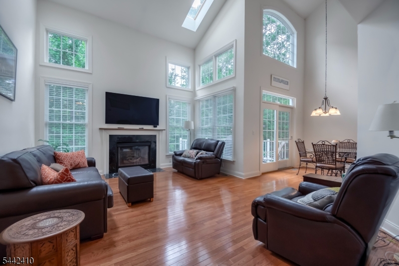 92 Mackenzie Ln