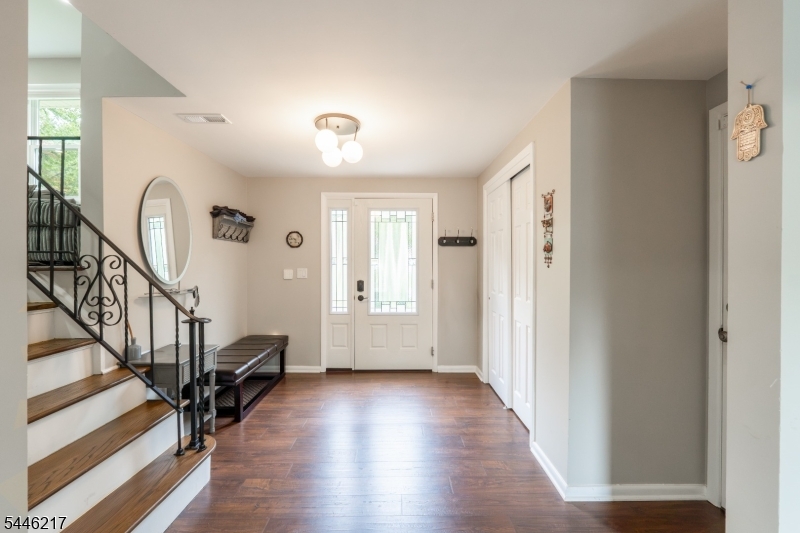 32 Headley Ave