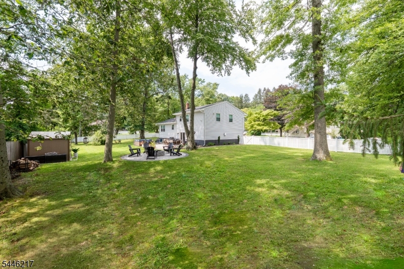32 Headley Ave