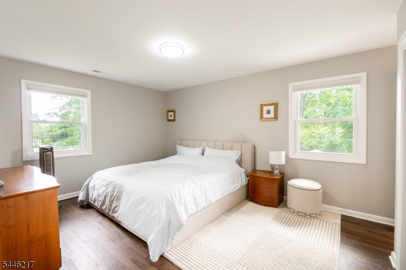 32 Headley Ave