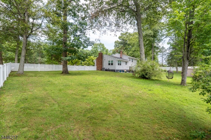 32 Headley Ave