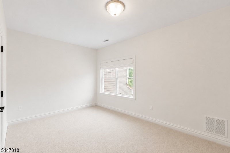 30 Whitney Farm Pl
