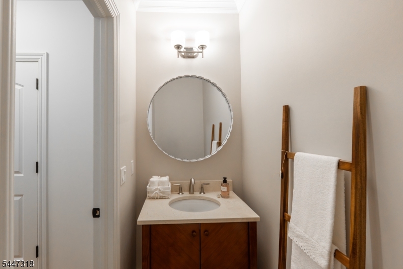 30 Whitney Farm Pl