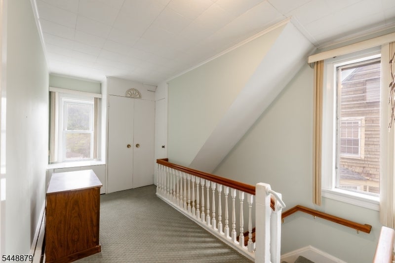 39 Brookdale Ave