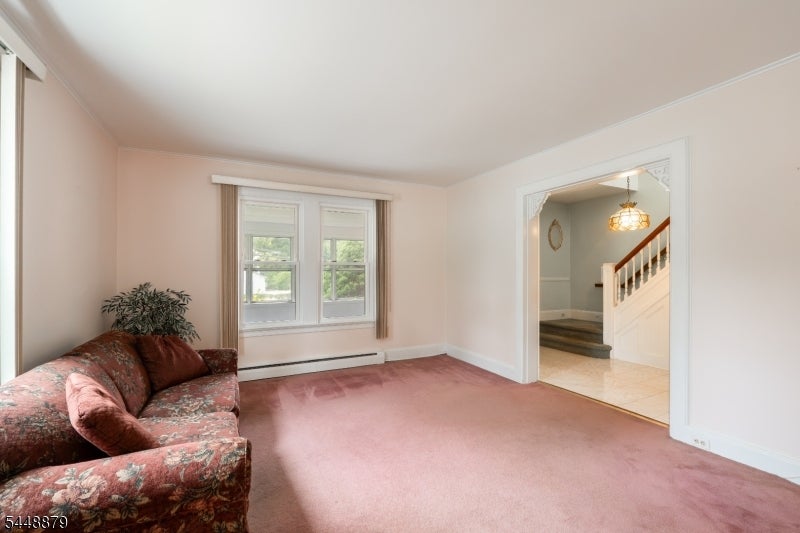 39 Brookdale Ave